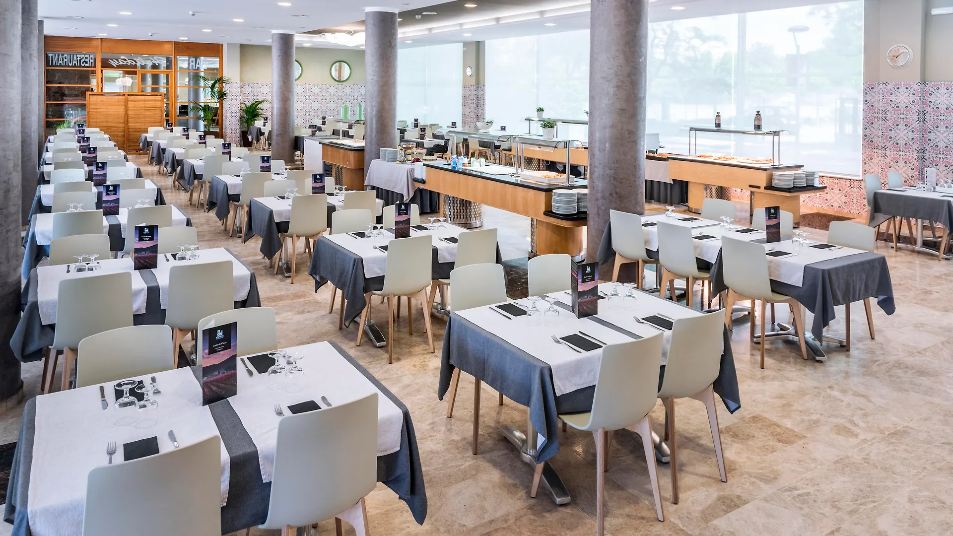 Aparthotel Cye Holiday Centre Salou 3*,